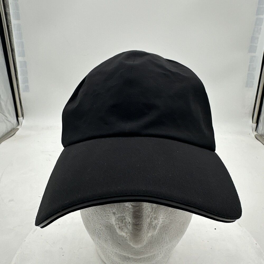 Lululemon Black Running Baseball Hat, hook and loop Closure, One Size